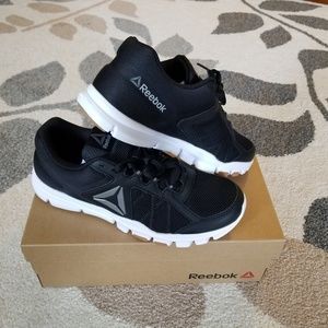 Brand new men's shoes size 7.5